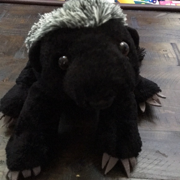 Meet your Posher, Laura - Picture 1 of 1